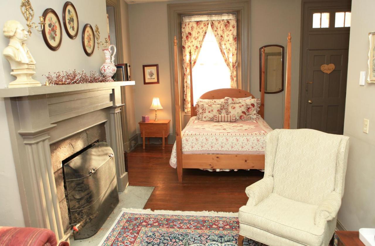 The Lafayette Inn & Restaurant Stanardsville Oda fotoğraf